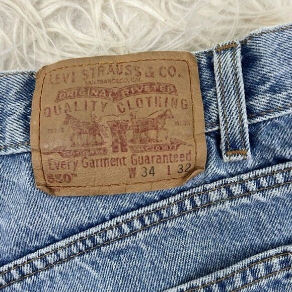 Levi's 550 Jean Shorts Women's 32” Waist Distressed Mens 34 Cut-Off Denim - Picture 9 of 10